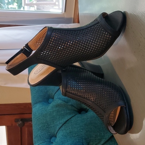 City Classified Comfort- Womens Black Cut out Slingback Peep Toe Heels New! Sz.7 - Picture 1 of 8